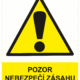 Výstražná bezpečnostní tabulka symbol s textem: "Pozor nebezpečí zásahu pohyblivou částí"