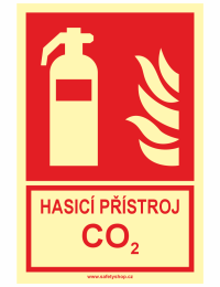 Fire extinguisher sign for CO2 (HASICÍ PŘÍSTROJ CO2) indicating location of a carbon dioxide fire extinguisher.